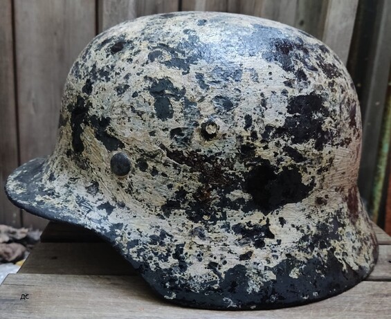 Winter camo Luftwaffe helmet M35 / from Stalingrad