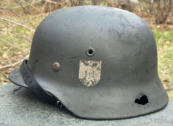 Wehrmacht helmet M40 / from Demyansk