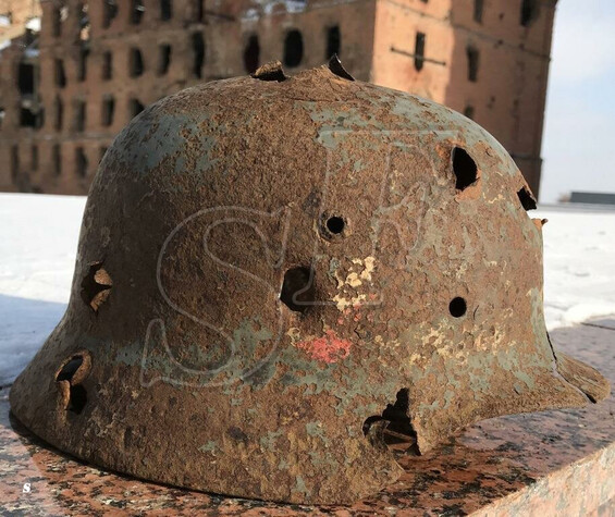 German helmet M35 "Double dekal" / from Stalingrad