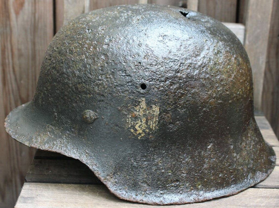 Wehrmacht helmet M42 / from Novgorod