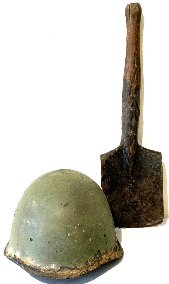 Soviet helmet SSh40 + shovel / from Leningrad