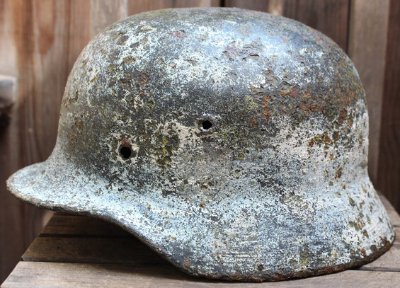 Winter camo Wehrmacht helmet M40 / from Koenigsberg