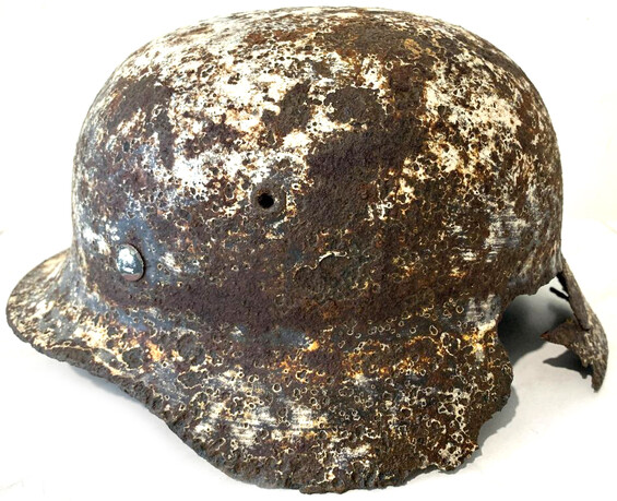 Winter camo German helmet M40 / from Stalingrad