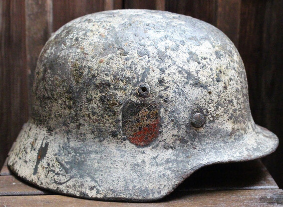 Winter camo Wehrmacht helmet M35 / from Novgorod