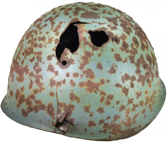 Italian helmet M33 / from Stalingrad