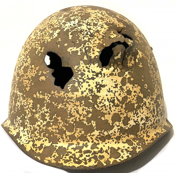 Winter camo Soviet helmet SSh39 / from Stalingrad