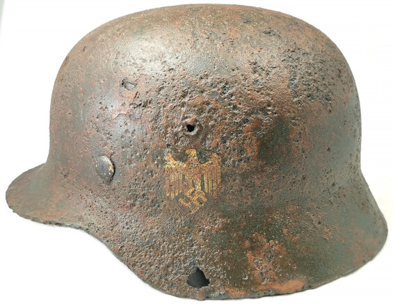 Wehrmacht helmet M40 with liner from Stalingrad