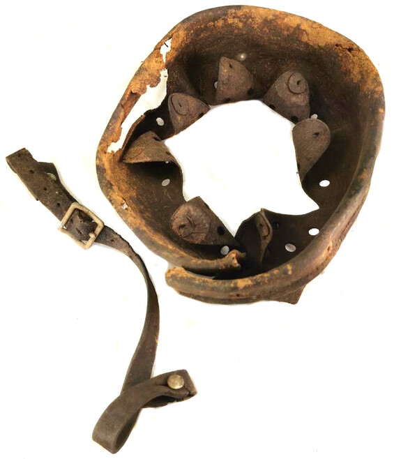 Liner and chin strap from German helmet
