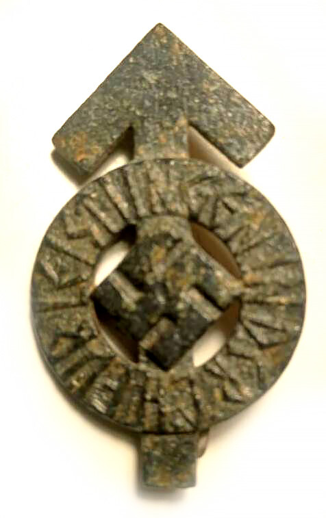 Hitler Youth badge / from Stalingrad