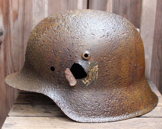 Wehrmacht helmet M42 / from Vitebsk