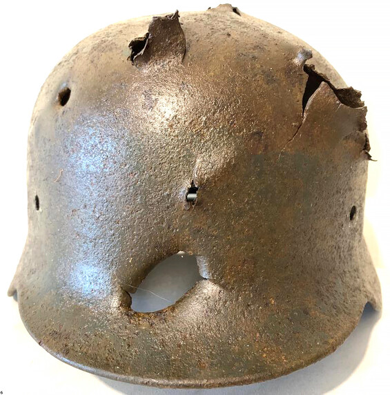 Ordnungspolizei helmet M40 / from Konigsberg