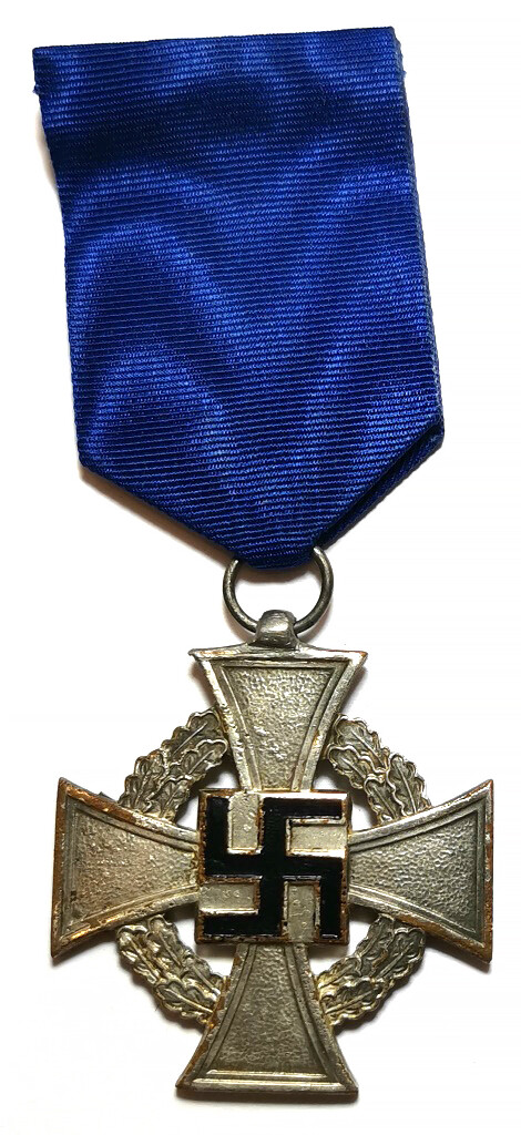 Wehrmacht Long Service Award / from Staraya Russa