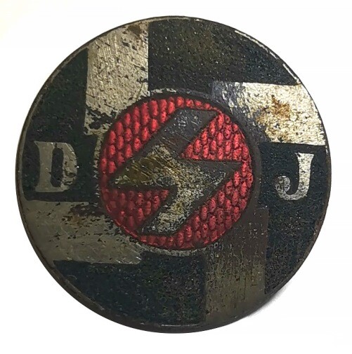 DJ - Deutsche Jungvolk member badge / from Konigsberg