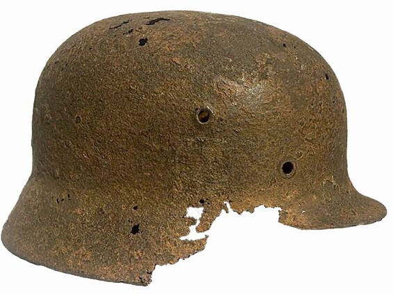 Waffen SS helmet M35 / from Demyansk