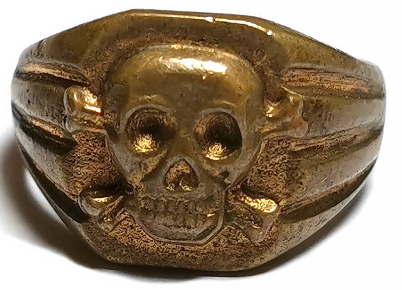 Ring with skull / from Stalingrad