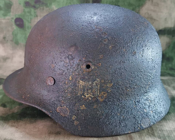 Wehrmacht helmet M40 / from Bobruysk