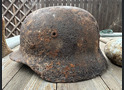 Wehrmacht helmet M40 + war items / from Stalingrad