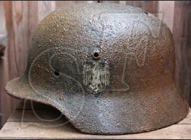 Wehrmacht helmet M35 / from Kursk
