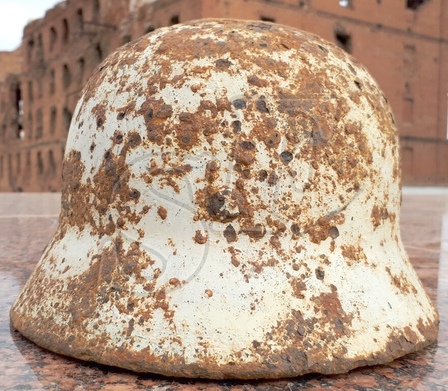 German helmet M35 / Leningrad region