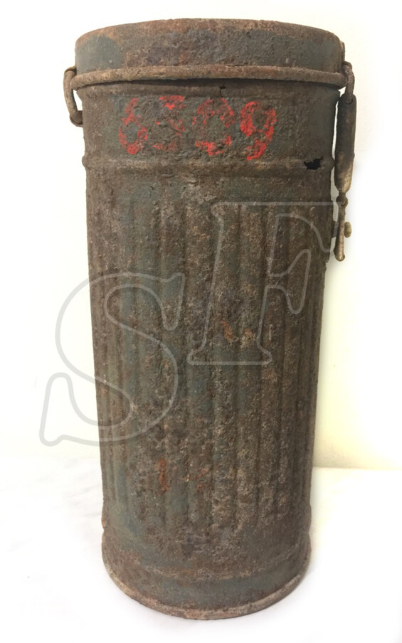 Gas mask canister