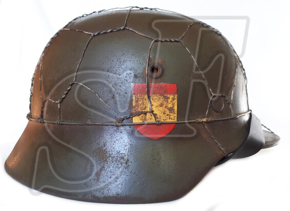German helmet M35 Blue Division (Restoration)