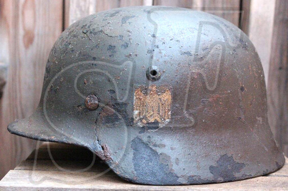 German helmet M35 "Double decal" / Stalingrad