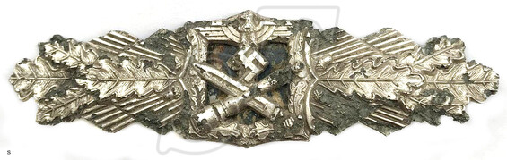 Close Combat Clasp Silver for 25 battles