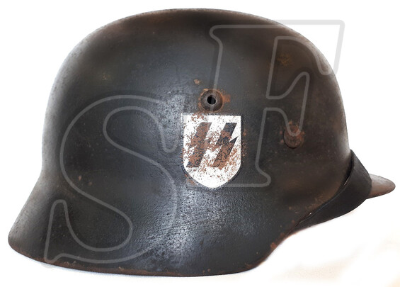 German helmet M35 / Waffen SS