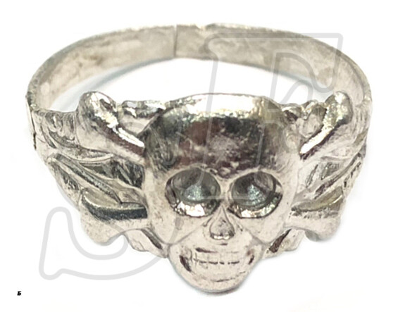 Skull ring, 3 Reich / from Stalingrad