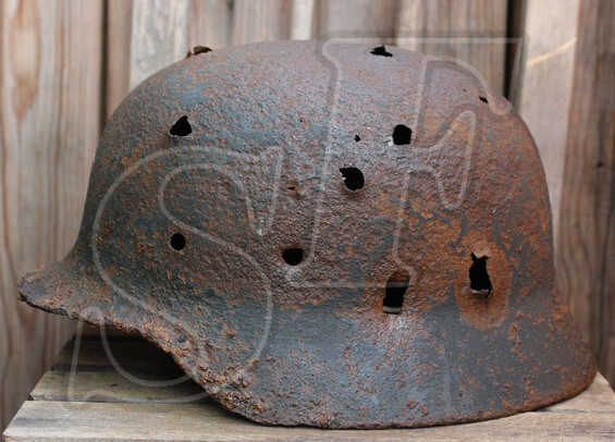 German helmet M35 / from Smolensk