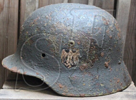 Wehrmacht helmet М35 / from Novgorod