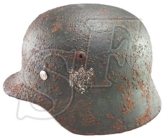 Wehrmacht helmet М35 / from Stalingrad