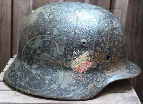 Wehrmacht helmet M35 / from yazma