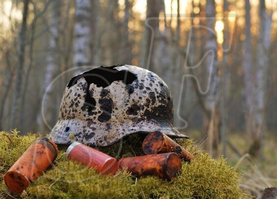 Winter camo helmet M40 / from Demyansk pocket