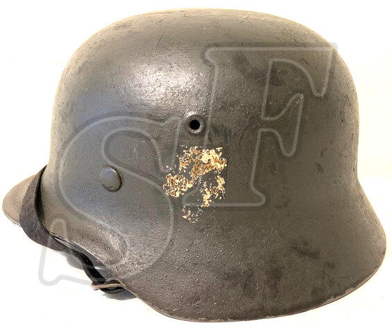 Wehrmacht helmet M40 / from Murmansk