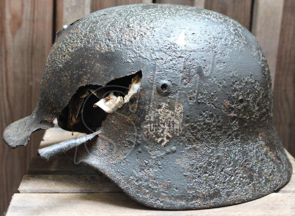 Wehrmacht helmet M35 / from Karelia