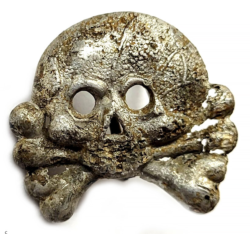 Panzer collar tab skull / from Königsberg