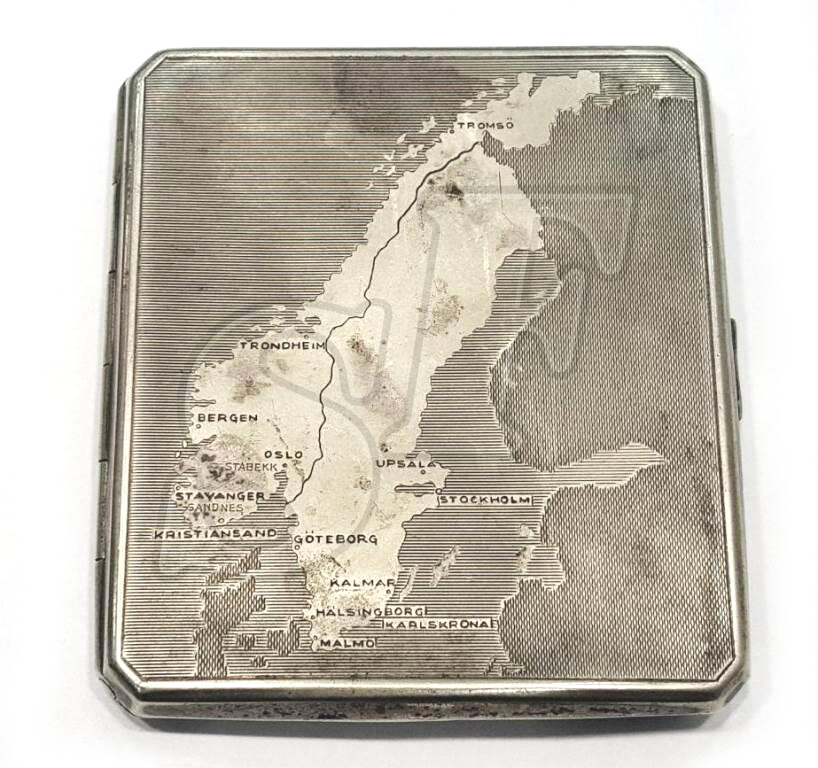 Cigarette case