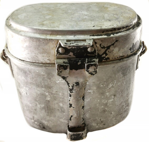 German Mess Tin / from Leningrad