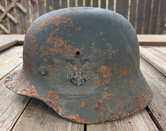 Wehrmacht helmet M35 DD / from Velikiye Luki