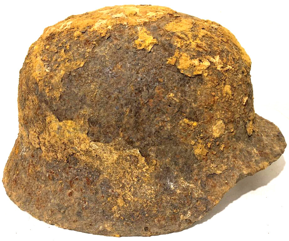 German helmet M40 / from Stalingrad