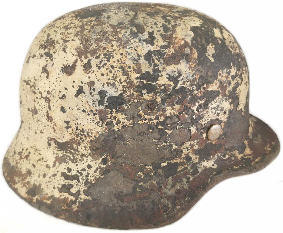Winter camo German helmet M40 / from Yelnya