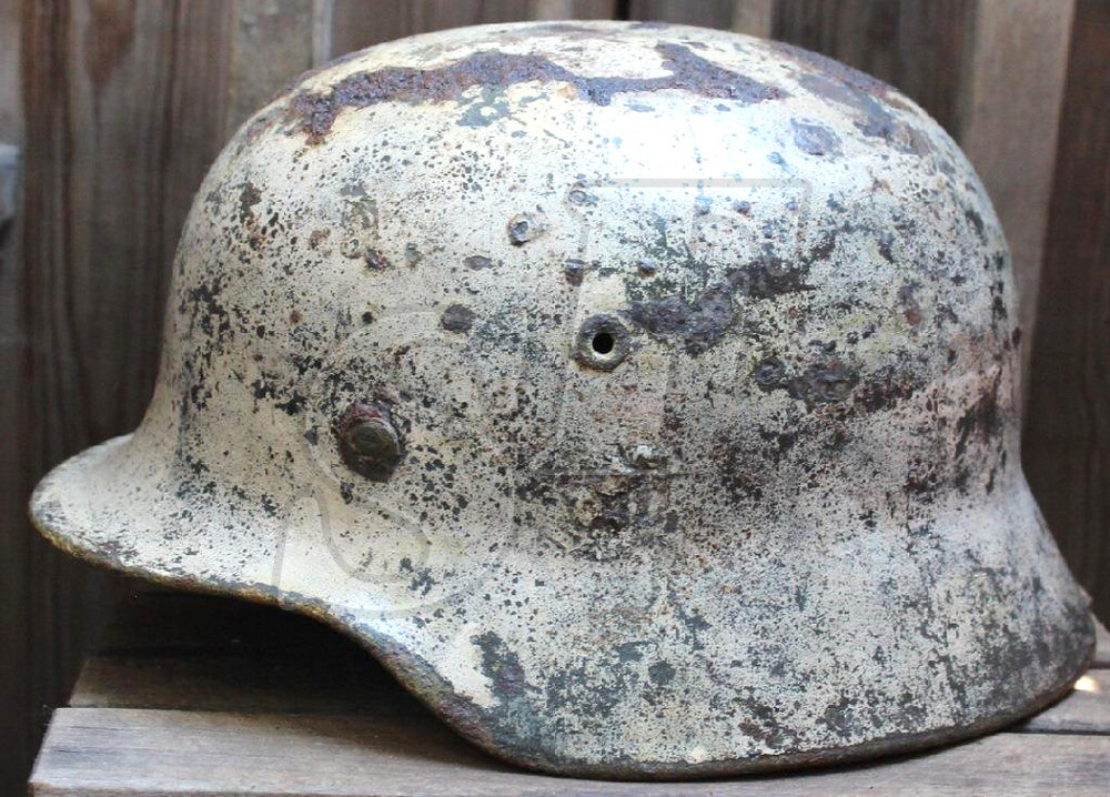 Winter camo helmet M40 / from Pskov