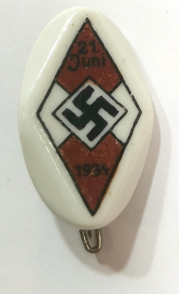Hitler Youth Jugendfest 934 badge / from Konigsberg
