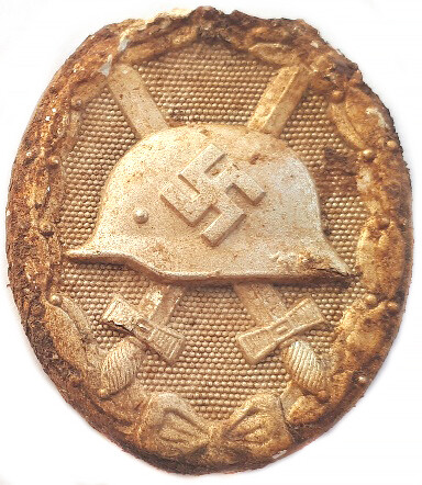 Silver Wound Badge “Hausch AG, Moritz” / from Stalingrad