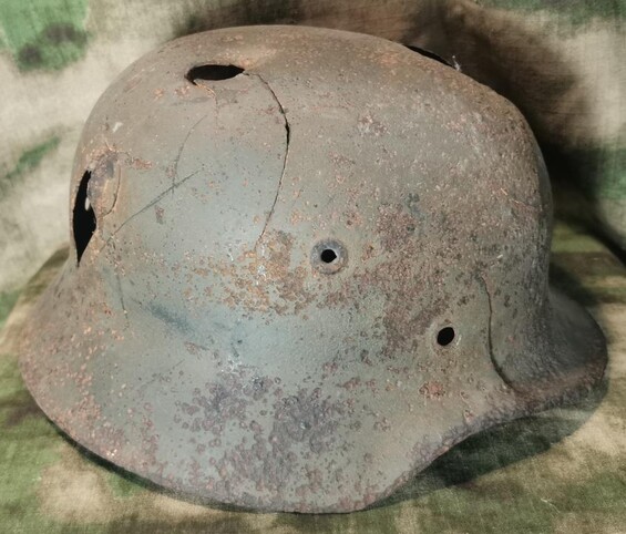 German helmet M40