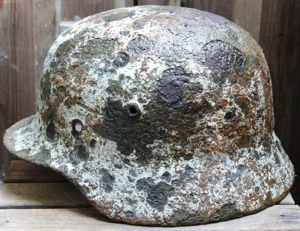 Winter Camo German helmet M40 / from Königsberg