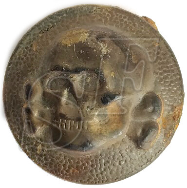 Waffen SS Totenkopf button