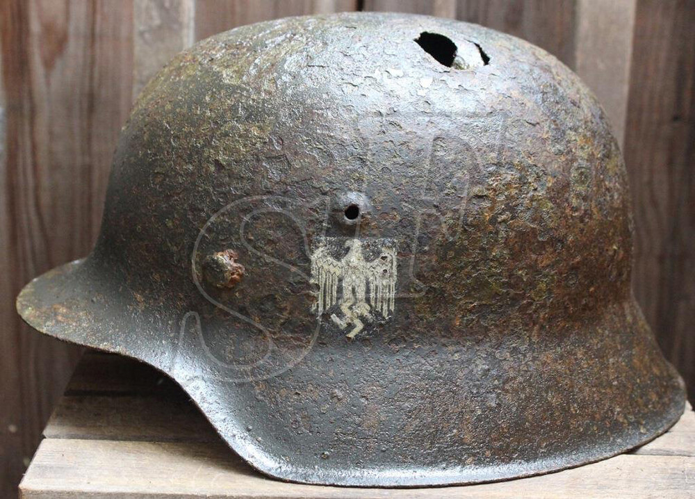 Wehrmacht helmet M42 / from Belarus