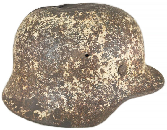 Winter camo German helmet M40 / from Staraya Russa